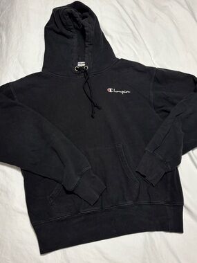 black champion hoodie